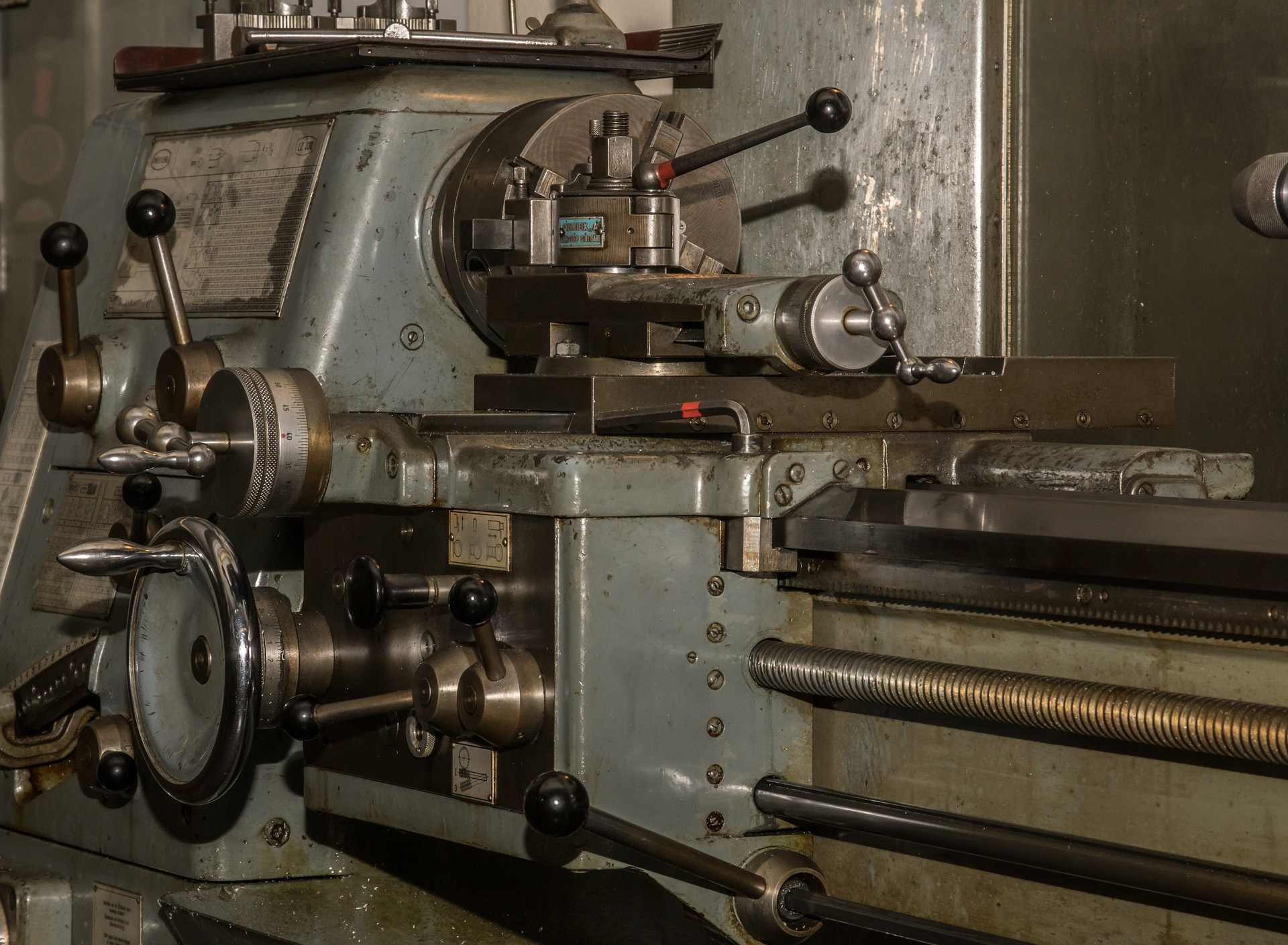 lathe machine